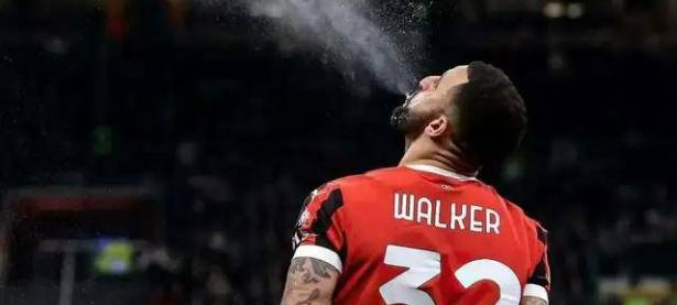 AC米兰签约新锋线，冲击下赛季欧冠资格的简单介绍