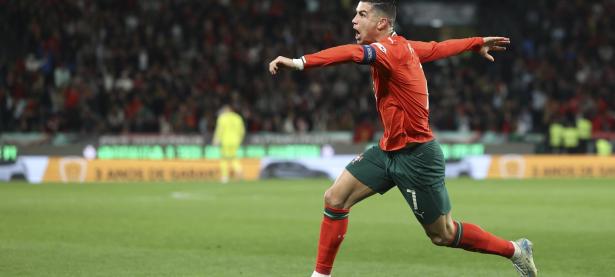 葡萄牙队员力争反超，半决赛胜利目标