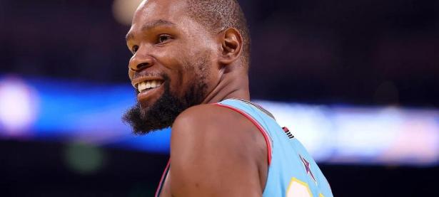 杜兰特惊艳全场，三连败助攻爆棚，爆发新星逆转取胜！