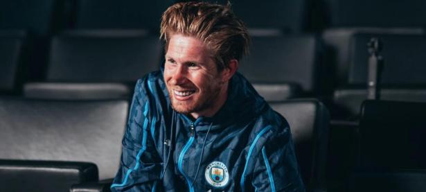 德布劳内在巴塞罗那比赛中惊险取胜，精彩发挥引发热议！