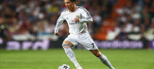 最后时刻胜出引发热议！，凯恩在皇家马德里比赛中险胜全场沸腾不已